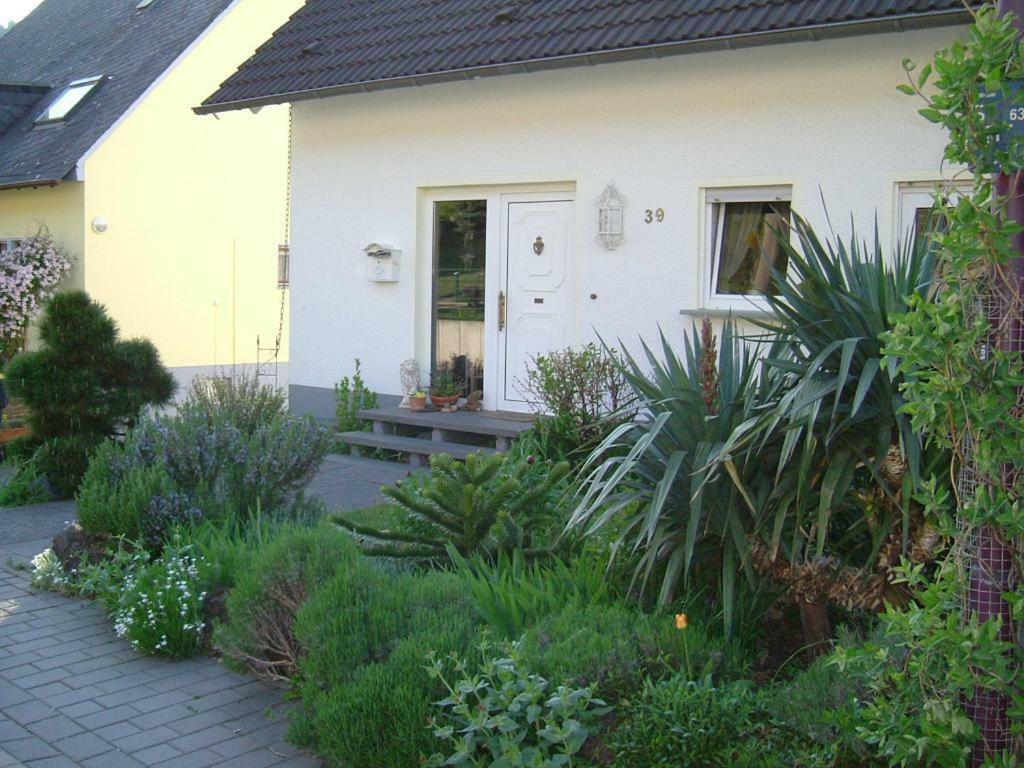 Appartement Querbach à Burgen  Extérieur photo